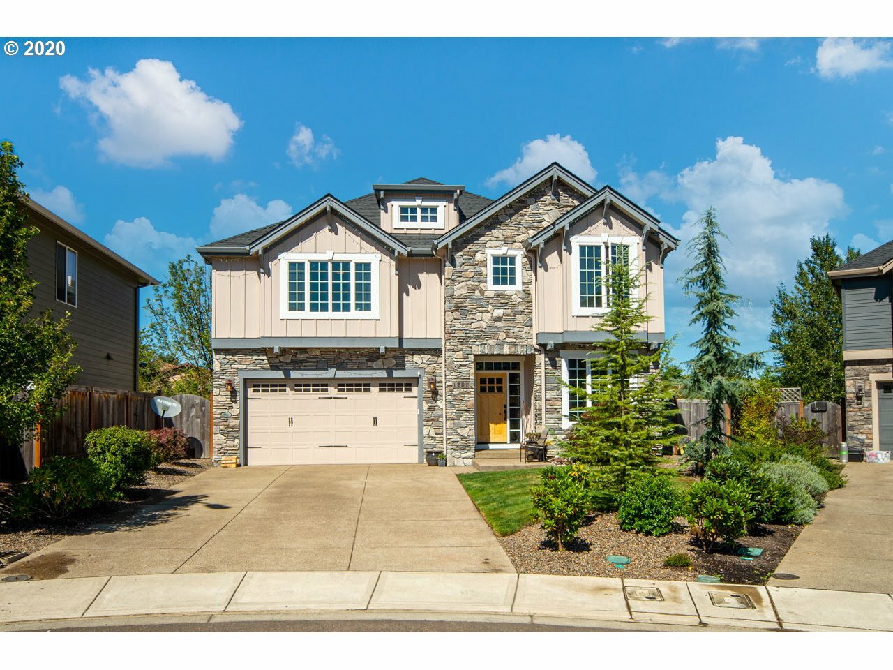 Property Photo: 1267 NW Goldcrest Ave OR 97304
