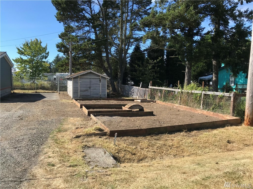 Property Photo: 7625 Parkland Dr WA 98230