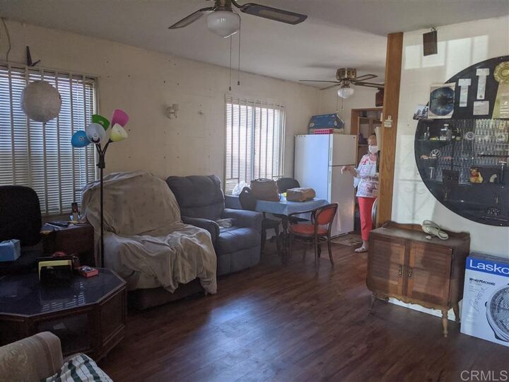 Property Photo: 921 S Juniper CA 92025