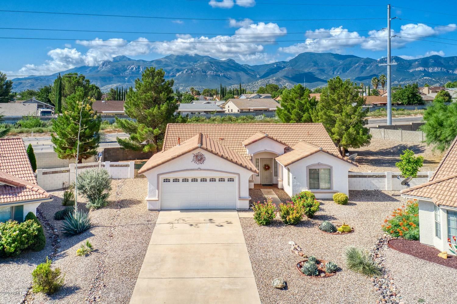 Property Photo: 2894 Softwind Court AZ 85650
