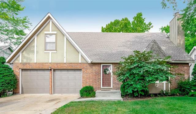 Property Photo: 14712 S Brougham Drive KS 66062