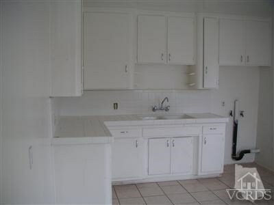 Property Photo:  2376 Katherine Avenue  CA 93003 