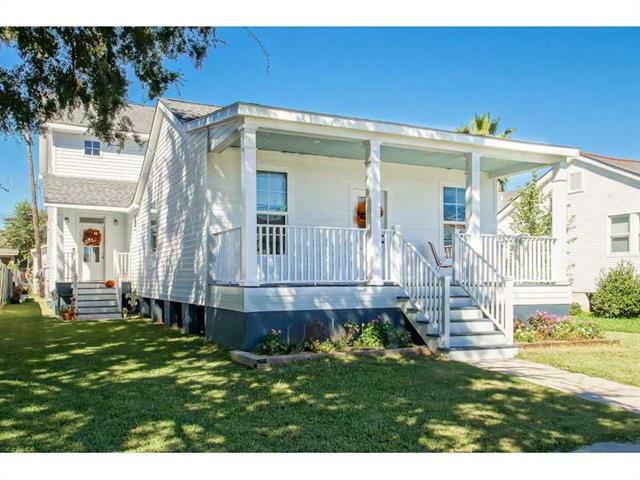 Property Photo:  6720 22 General Diaz Street  LA 70124 