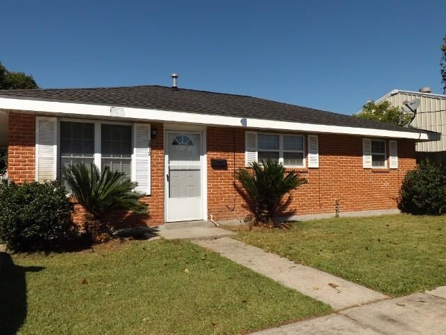Property Photo: 2512 Campagna Drive LA 70043