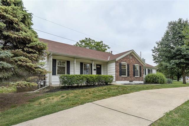 Property Photo: 9023 Grant Street KS 66212