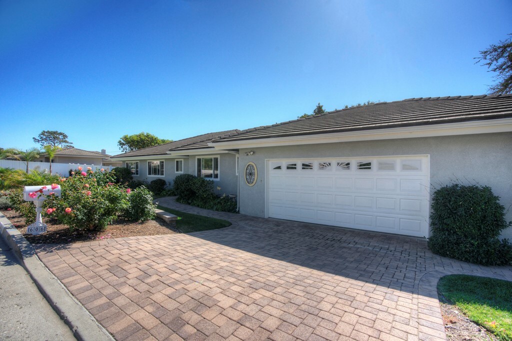 Property Photo:  606 Mission Drive  CA 93010 