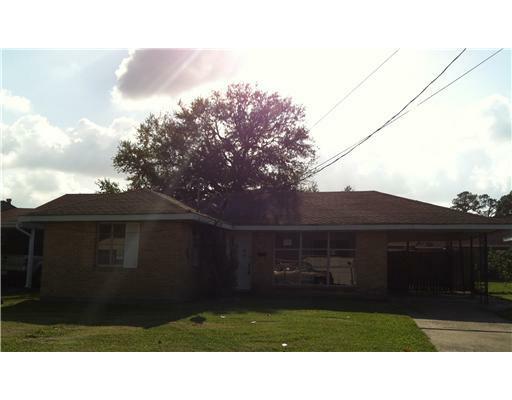 Property Photo:  613 River Oaks Drive  LA 70131 