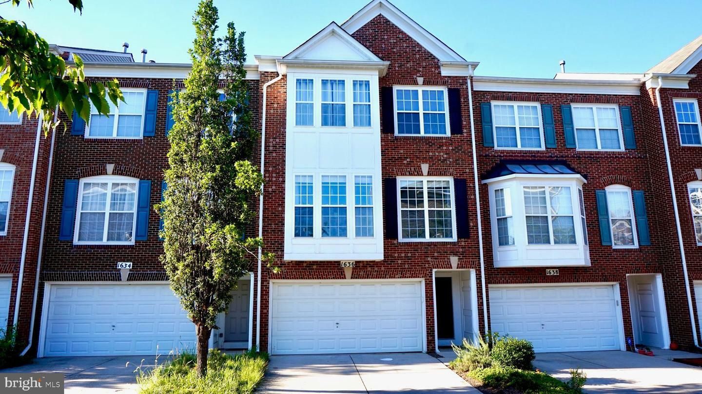 Property Photo:  1636 White Oak Vista Drive  MD 20904 