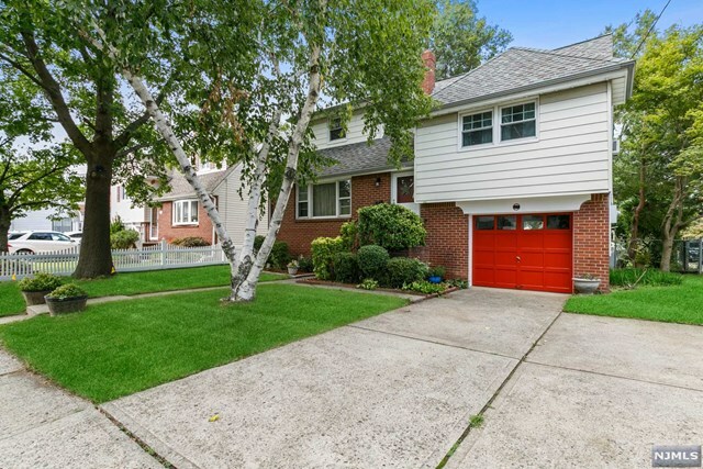 Property Photo:  72 Gordon Street  NJ 07660 