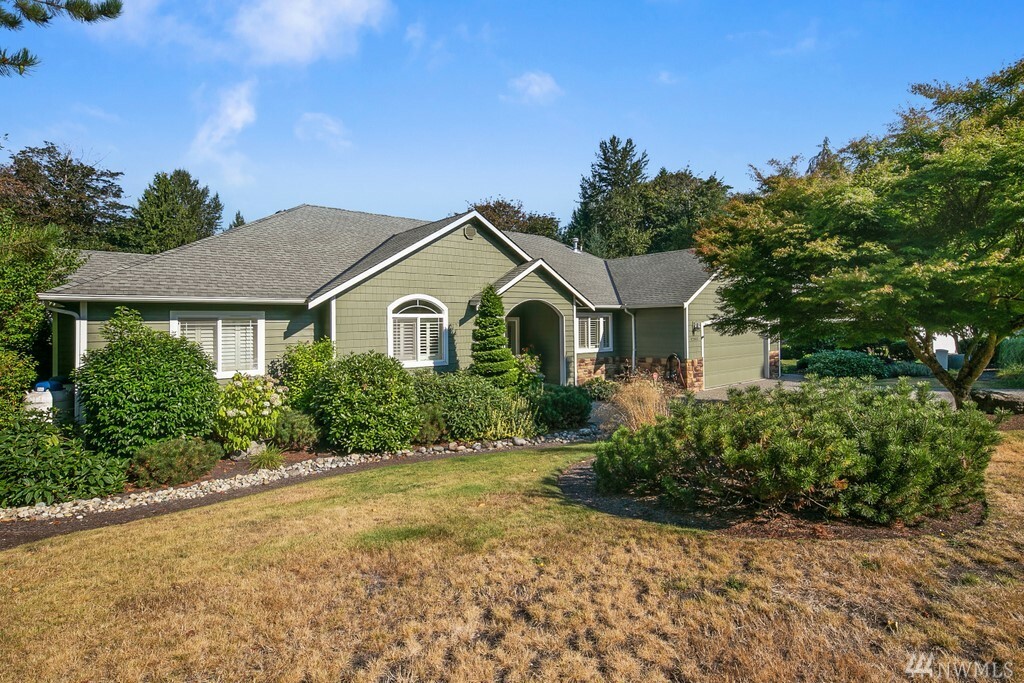 Property Photo:  12511 80th St SE  WA 98290 