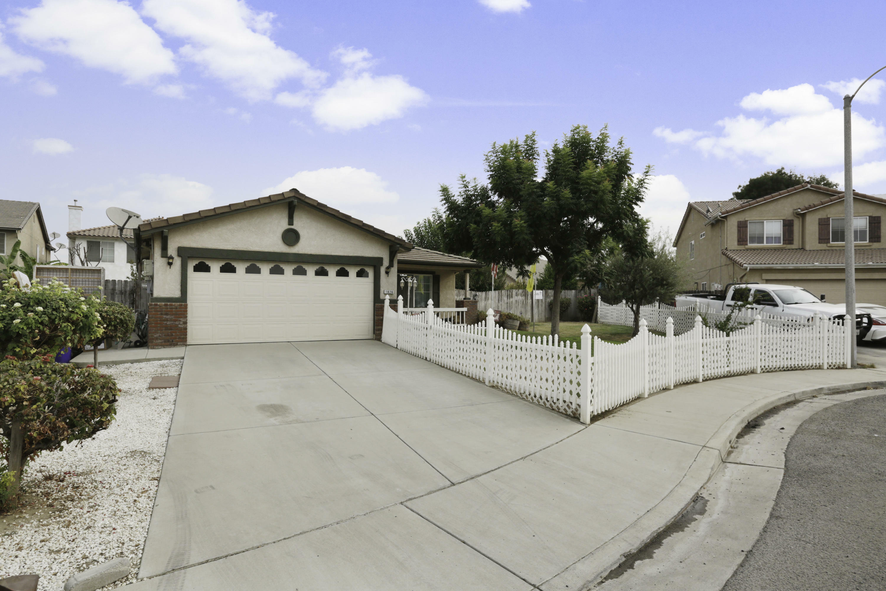 1826 Pamela Avenue  Porterville CA 93257 photo