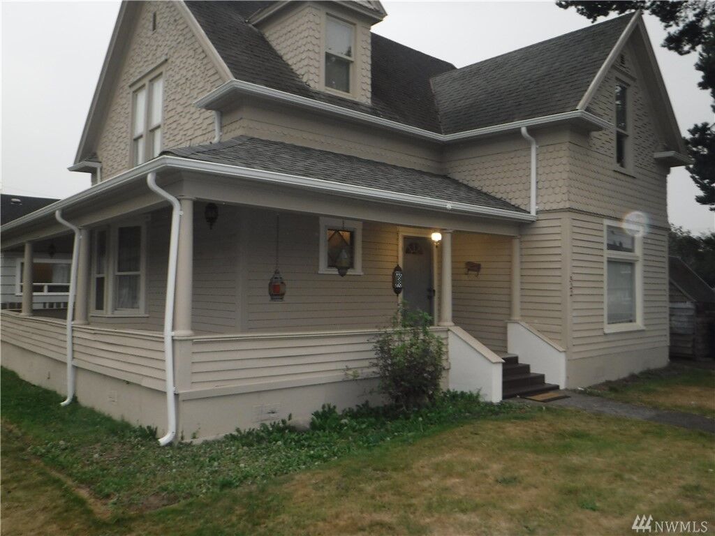 Property Photo:  522 N St  WA 98550 