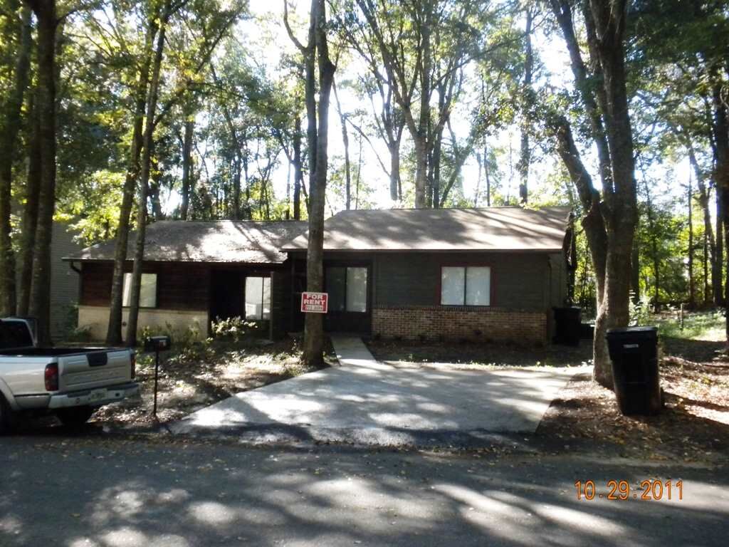 Property Photo: 1820 Seay Court B FL 32303-3268