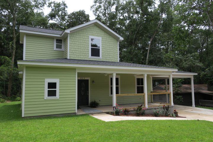 Property Photo: 809 Barrie Avenue FL 32303