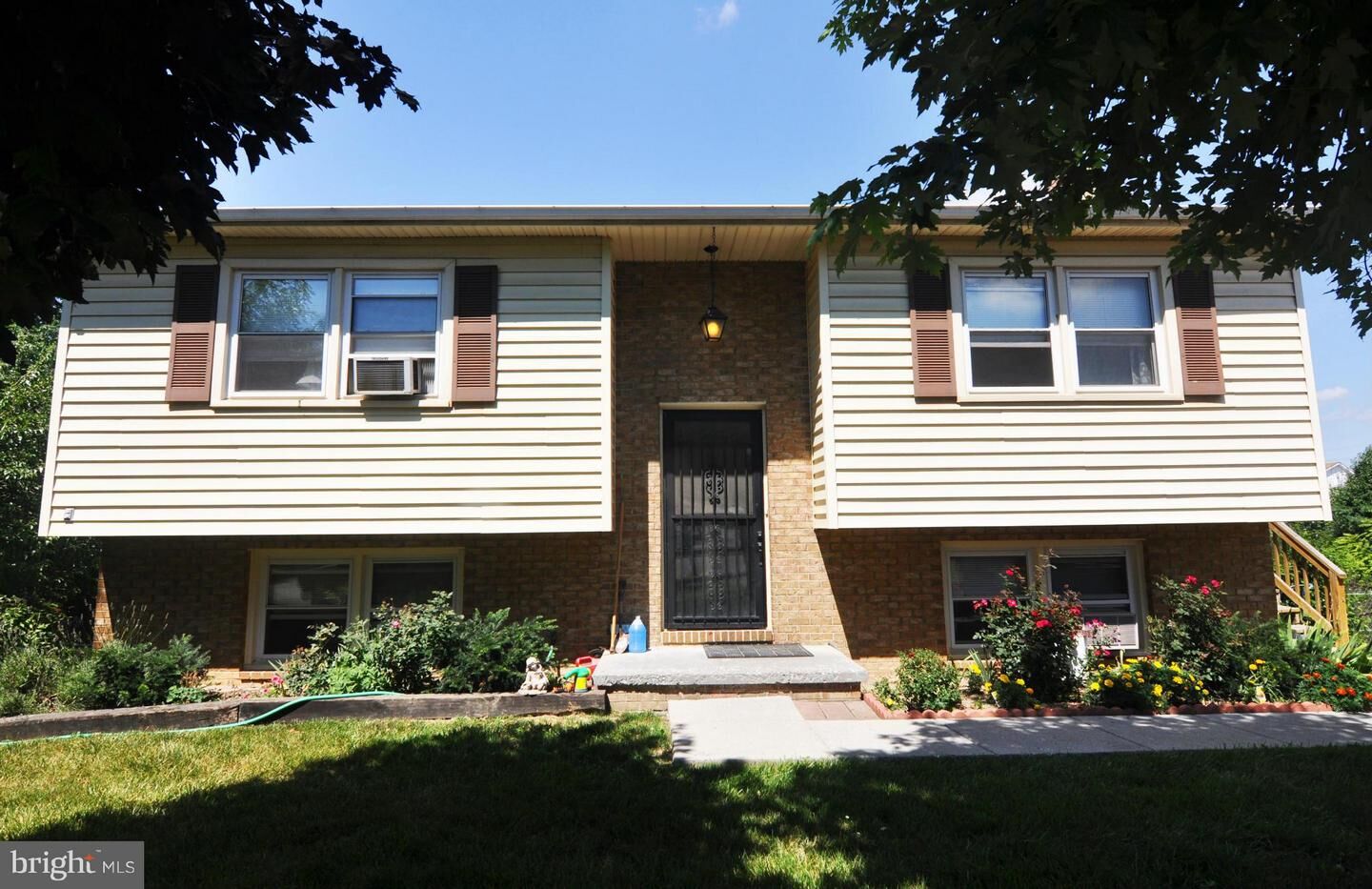 Property Photo: 114 Linwood Court VA 22655