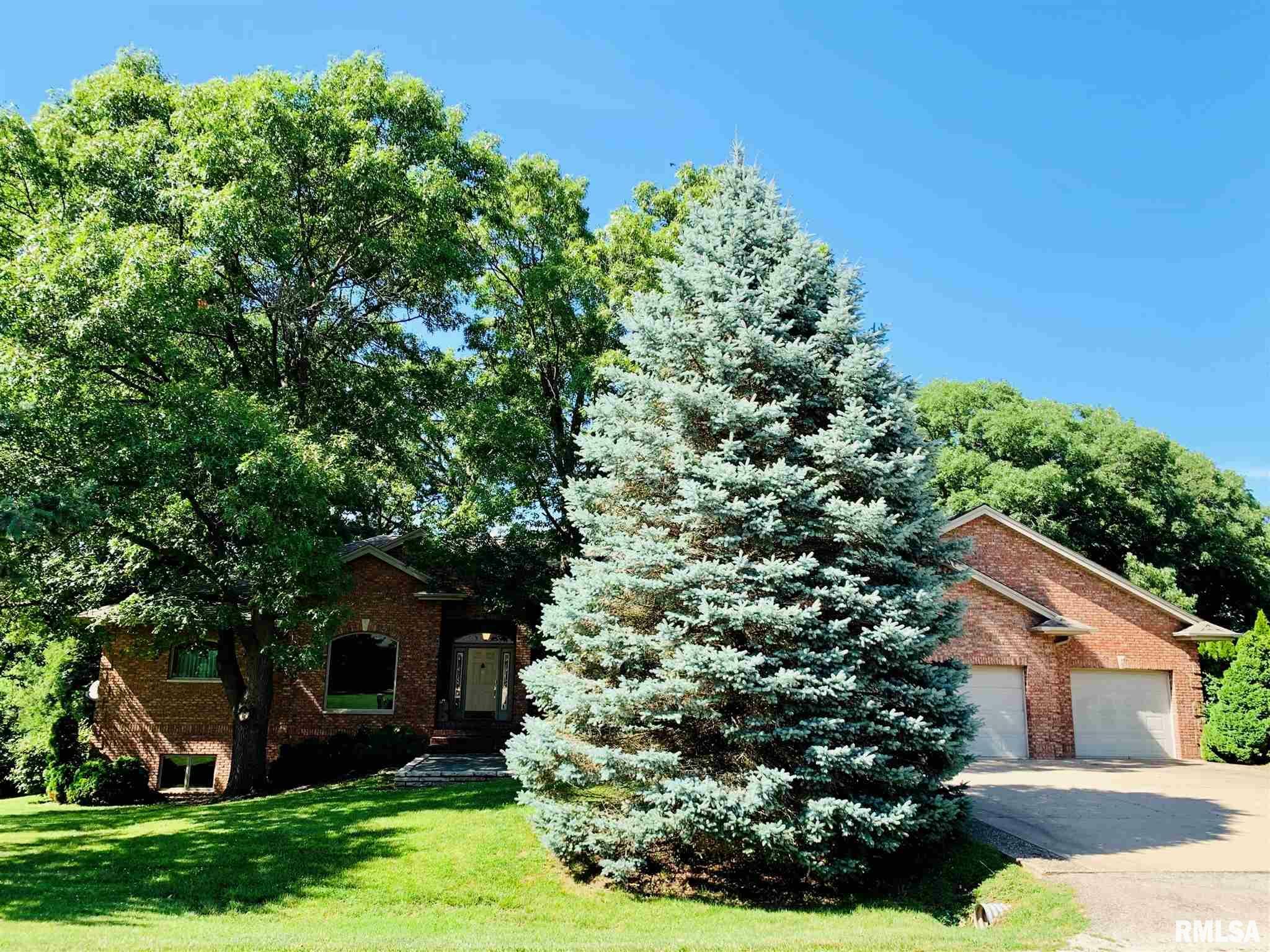 Property Photo:  529 Goodsill  IL 61430 