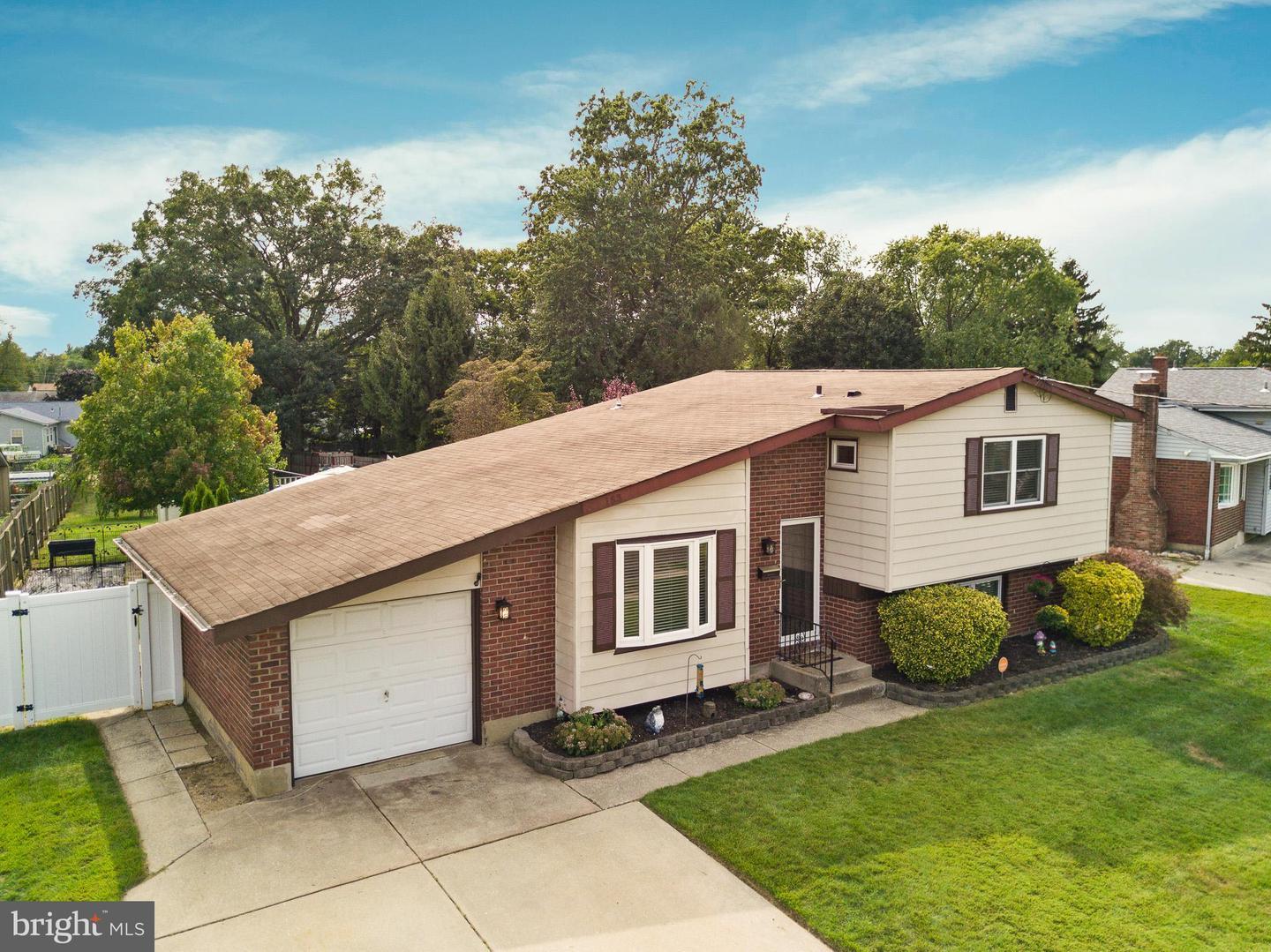 Property Photo:  183 Cheyenne Avenue  NJ 08051 