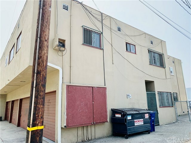 Property Photo: 925 E Appleton Street 1 CA 90802