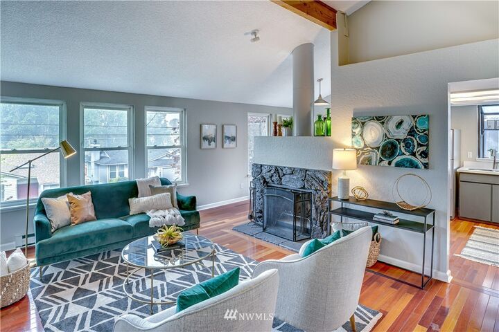 Property Photo:  5436  17th Avenue SW  WA 98106 