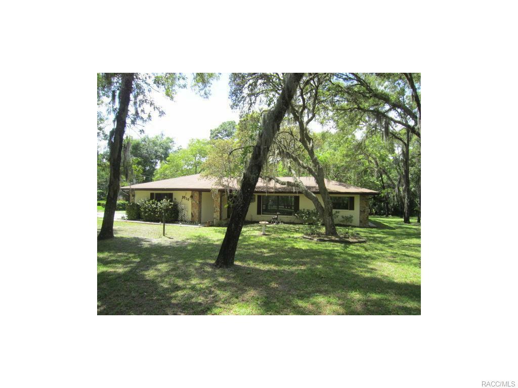 Property Photo:  3710 S Susan Point  FL 34452 