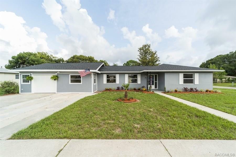 Property Photo:  9363 N Citrus Springs Boulevard  FL 34434 