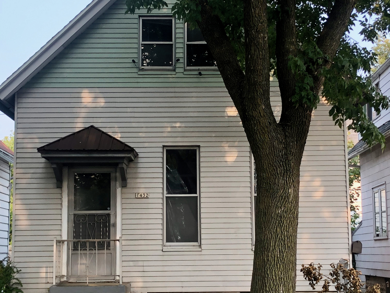 Property Photo: 1432 S 25th St WI 53204