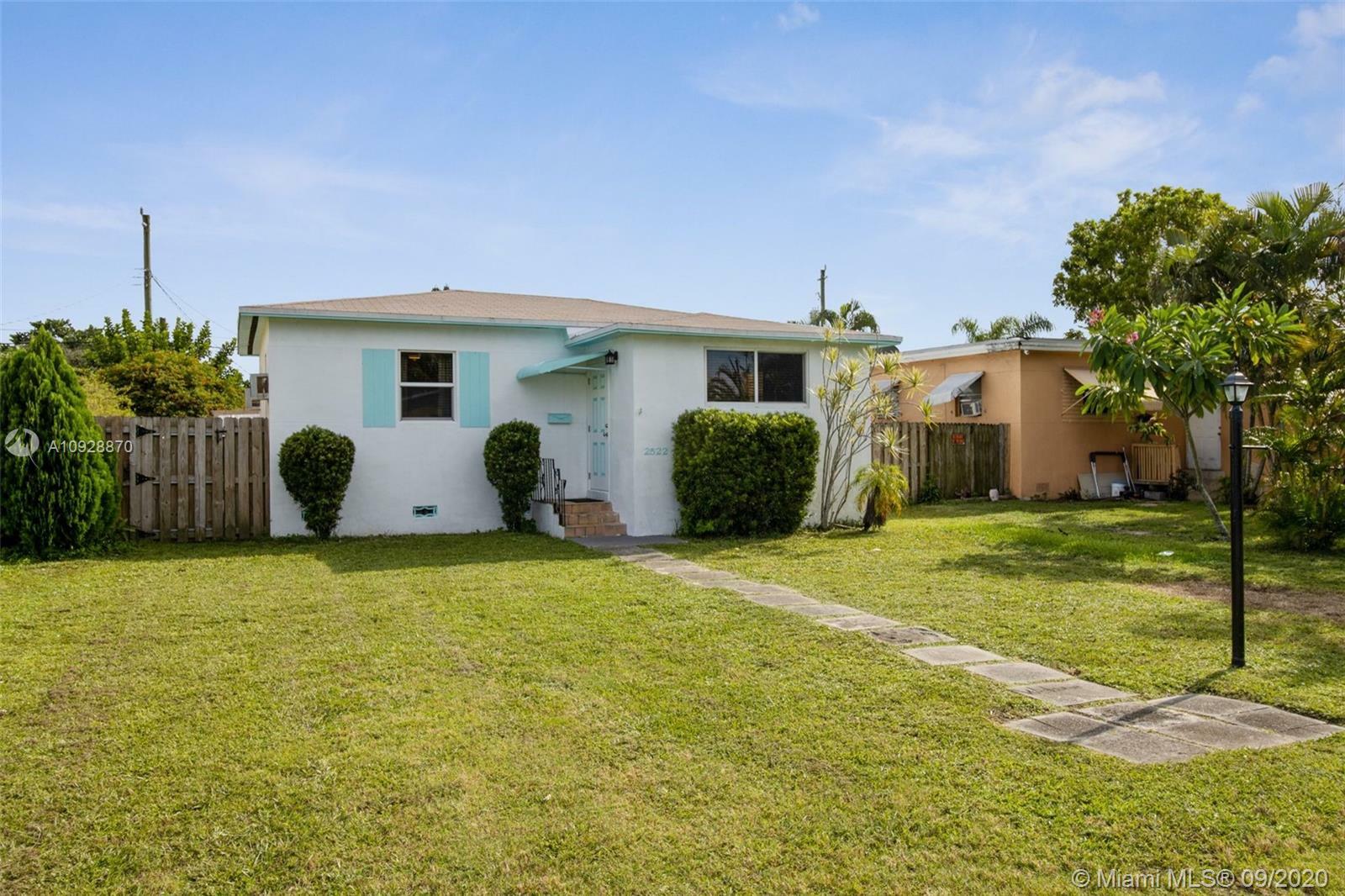 Property Photo:  2522 Wilson St  FL 33020 