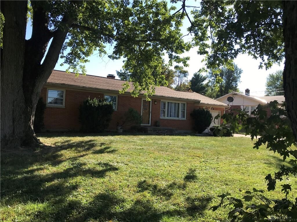 Property Photo:  887 E Garver Road  OH 45050 