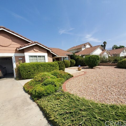 Property Photo:  44084 Galicia Drive  CA 92544 