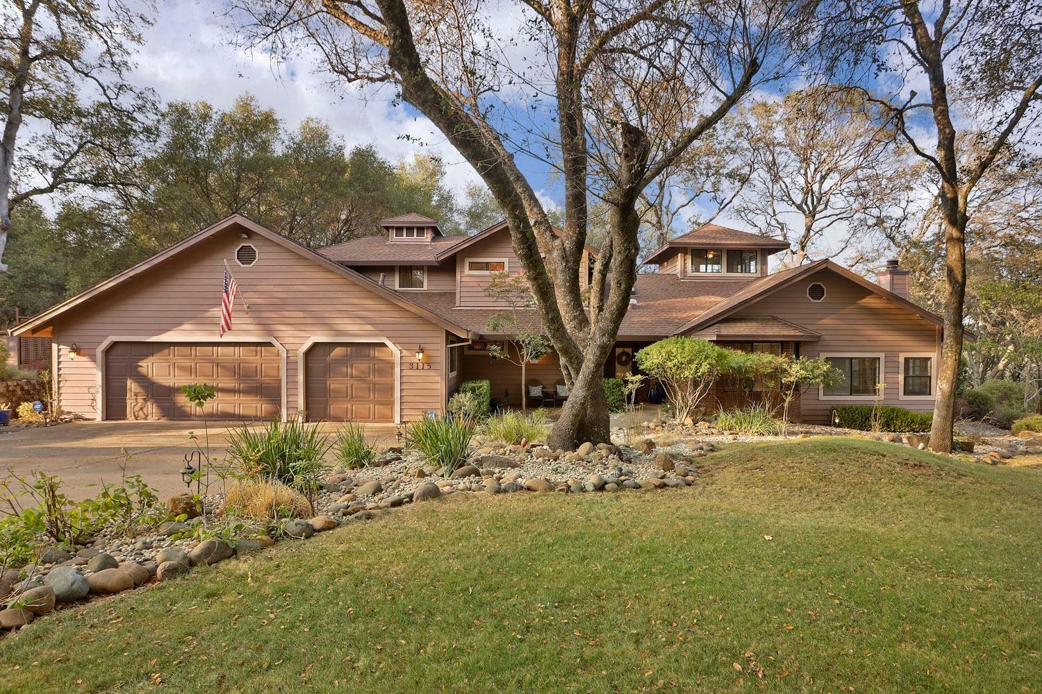 Property Photo: 3115 Pinchem Creek Drive CA 95672