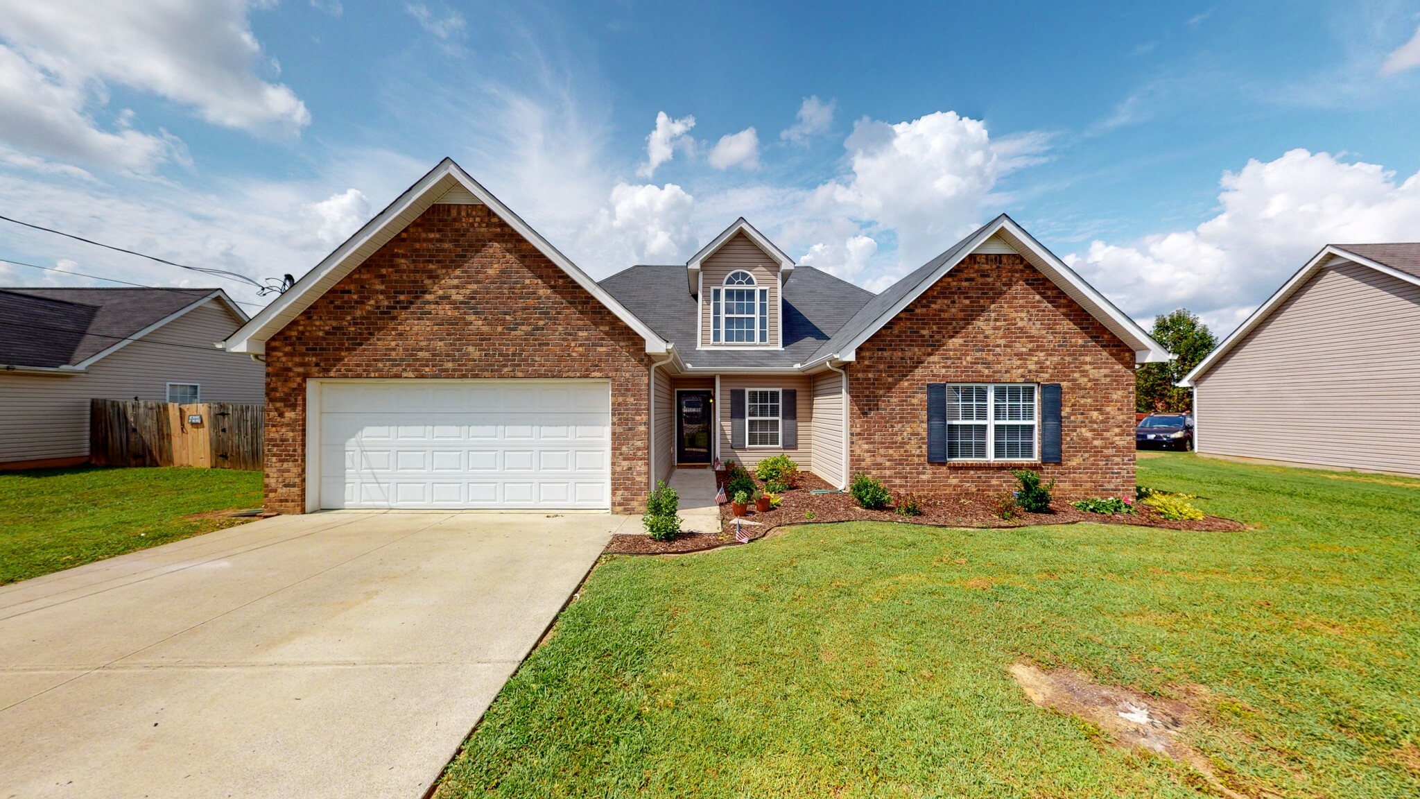 Property Photo: 2489 Moore Way TN 37086