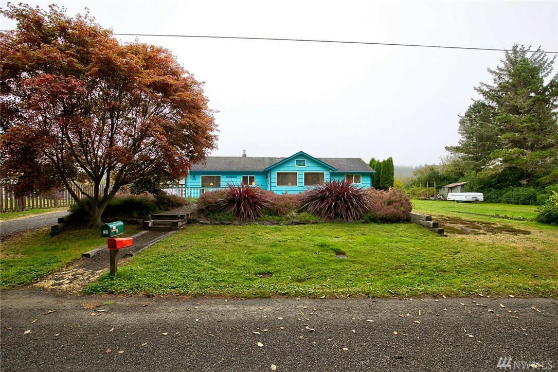 Property Photo:  208 Oyehut Rd  WA 98550 