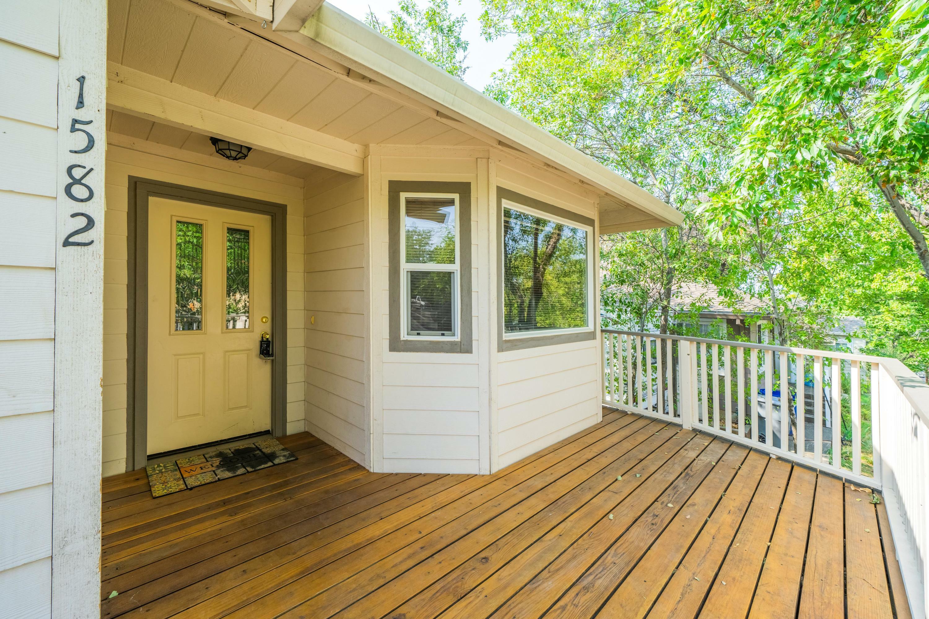 Property Photo:  1582 Olive Avenue  CA 96001 