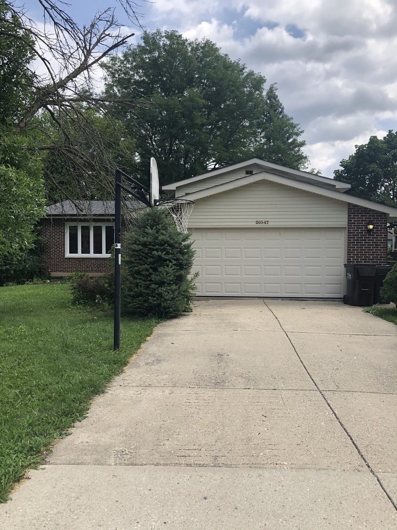 Property Photo:  20547 North Clarice Avenue  IL 60069 