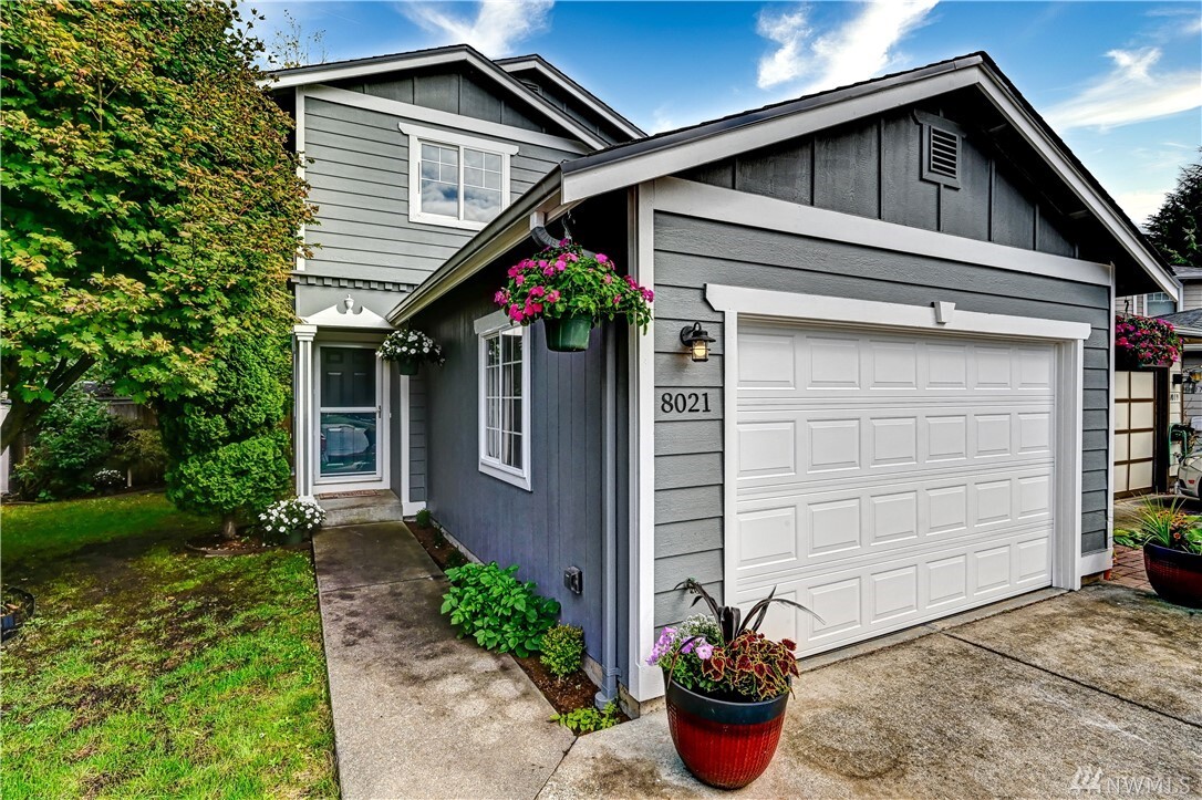 Property Photo: 8021 64th Drive NE WA 98270