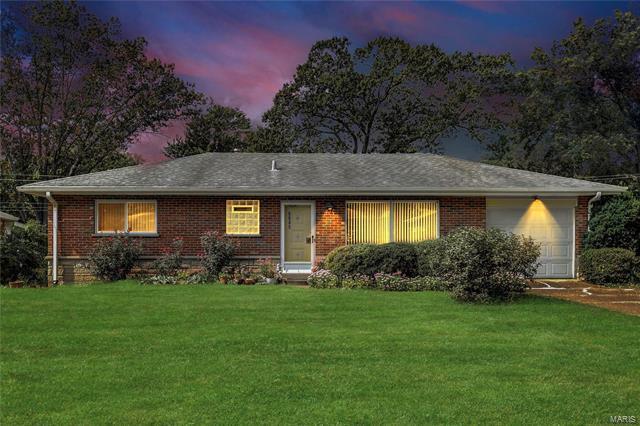 Property Photo: 8845 Glen Rose Drive 63126