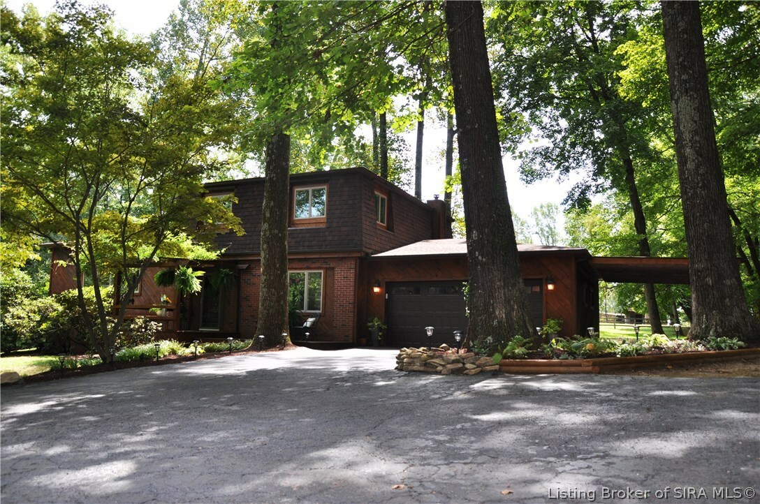 Property Photo:  5825 Chapel Hill Road  IN 47106 