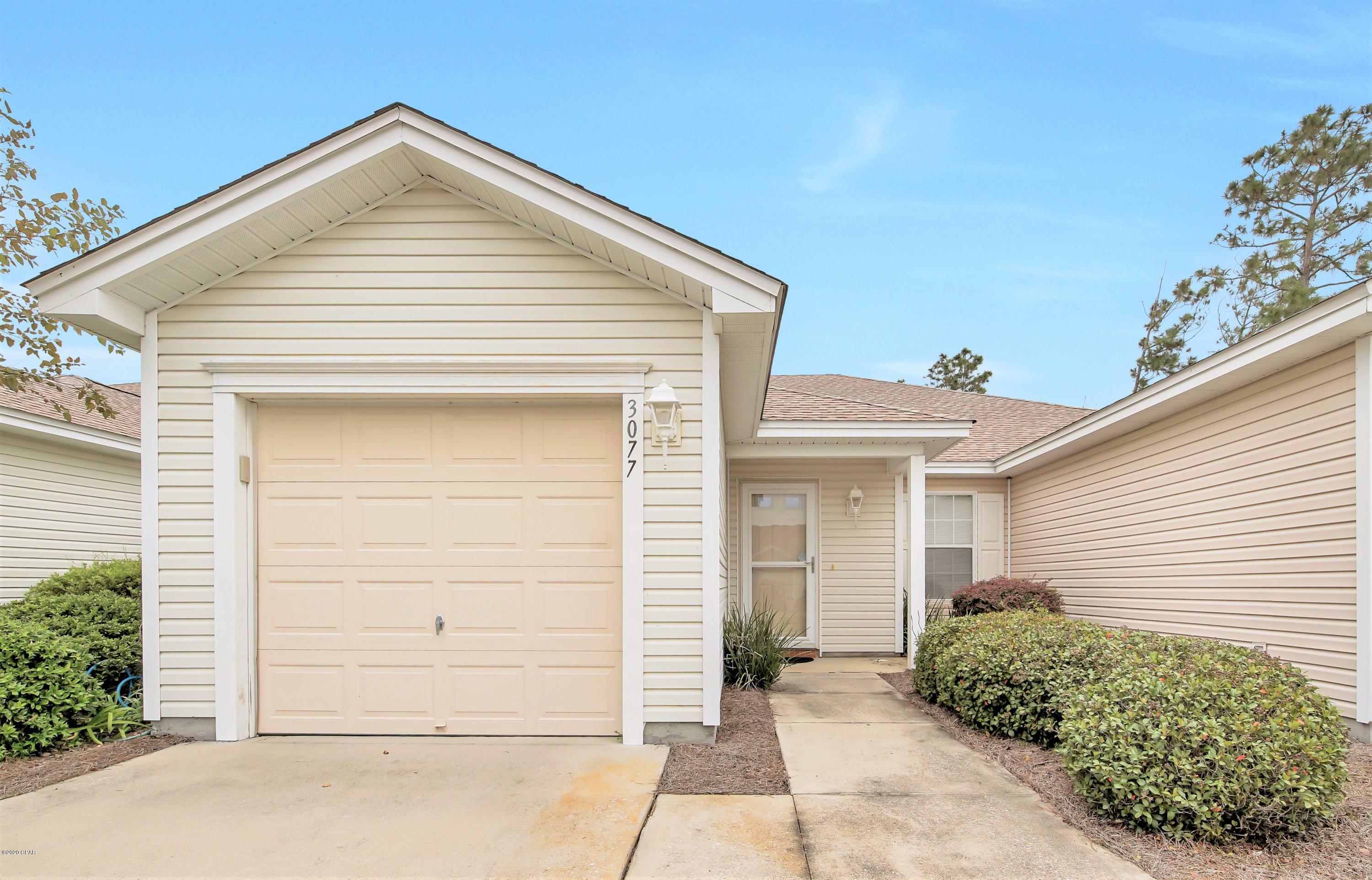 Property Photo: 3077 Meadow Street FL 32444
