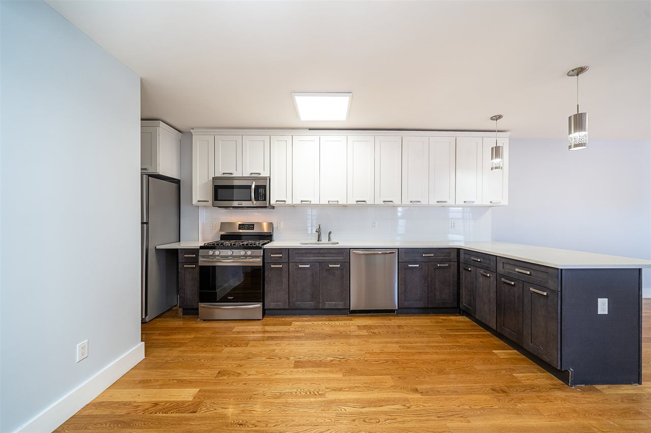 Property Photo:  376 Central Ave 3  NJ 07307 