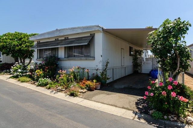 Property Photo:  122 Wisteria Way  CA 93004 