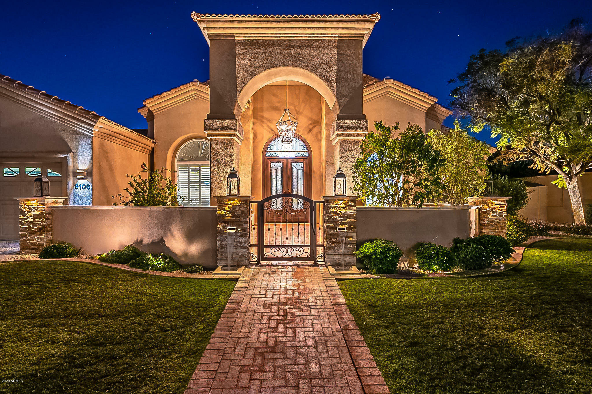 Property Photo: 9106 N 115th Street AZ 85259