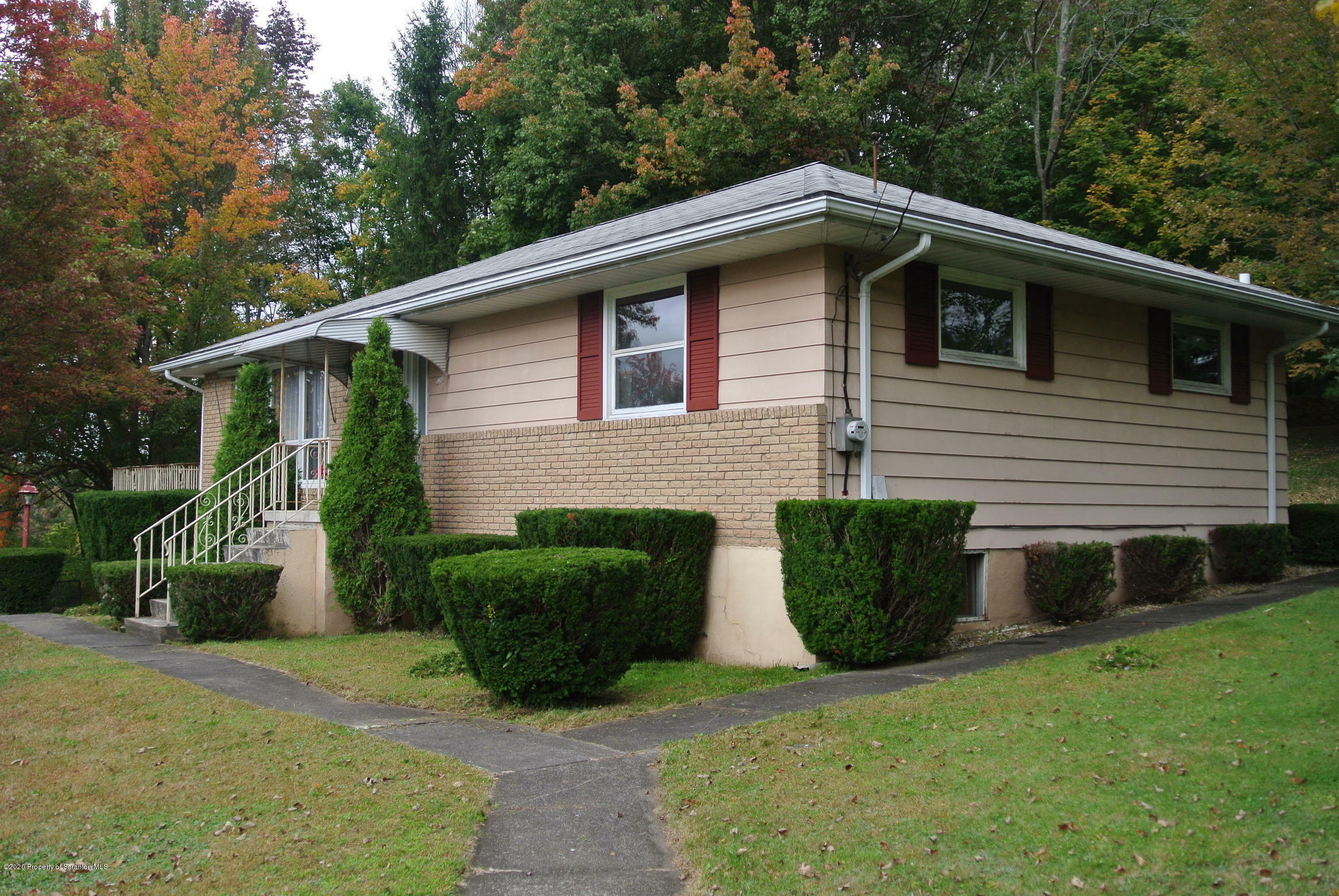 Property Photo:  405 William Street  PA 18444 