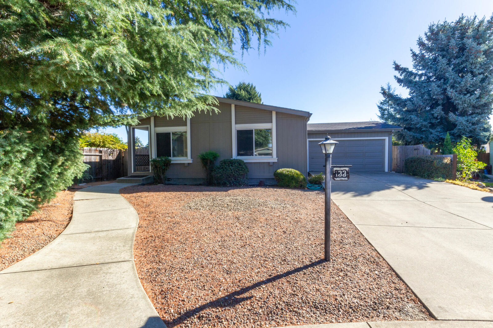 Property Photo:  555 Freeman Road 133  OR 97502 