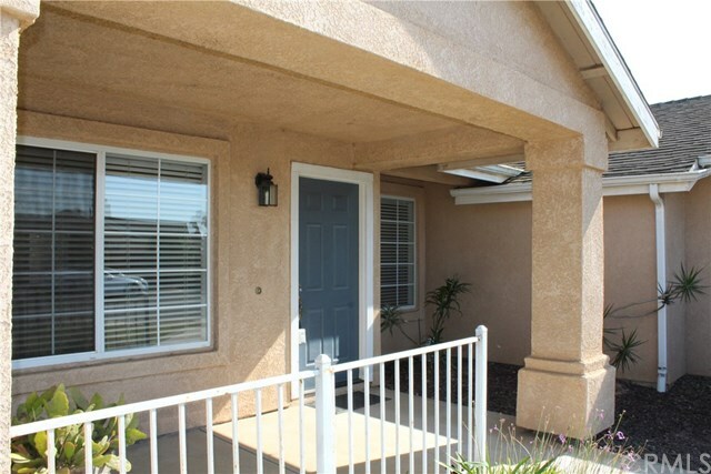 Property Photo:  2102 Calle Mirasol  CA 93458 