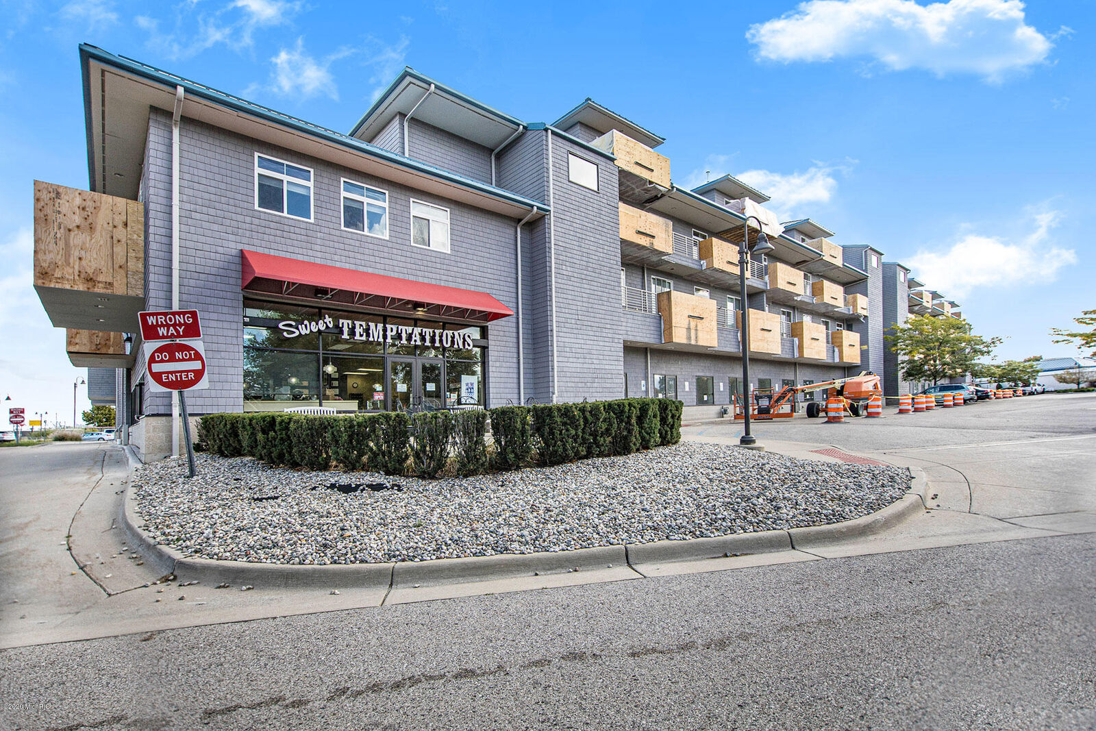 Property Photo:  529 Miller Drive  MI 49417 