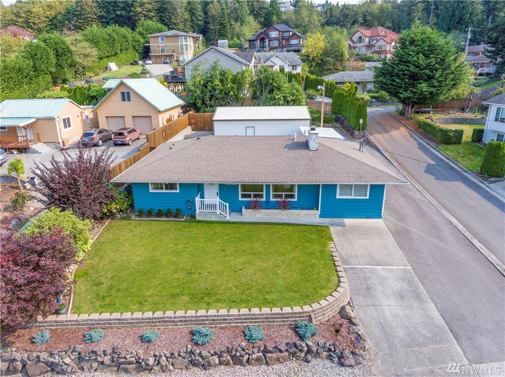 Property Photo:  4905 Glenwood Ave  WA 98203 