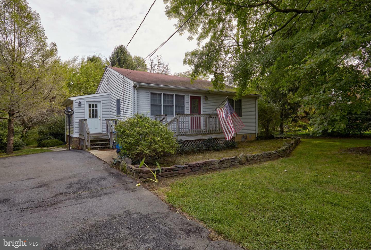 Property Photo:  908 N Island Road  NJ 08022 