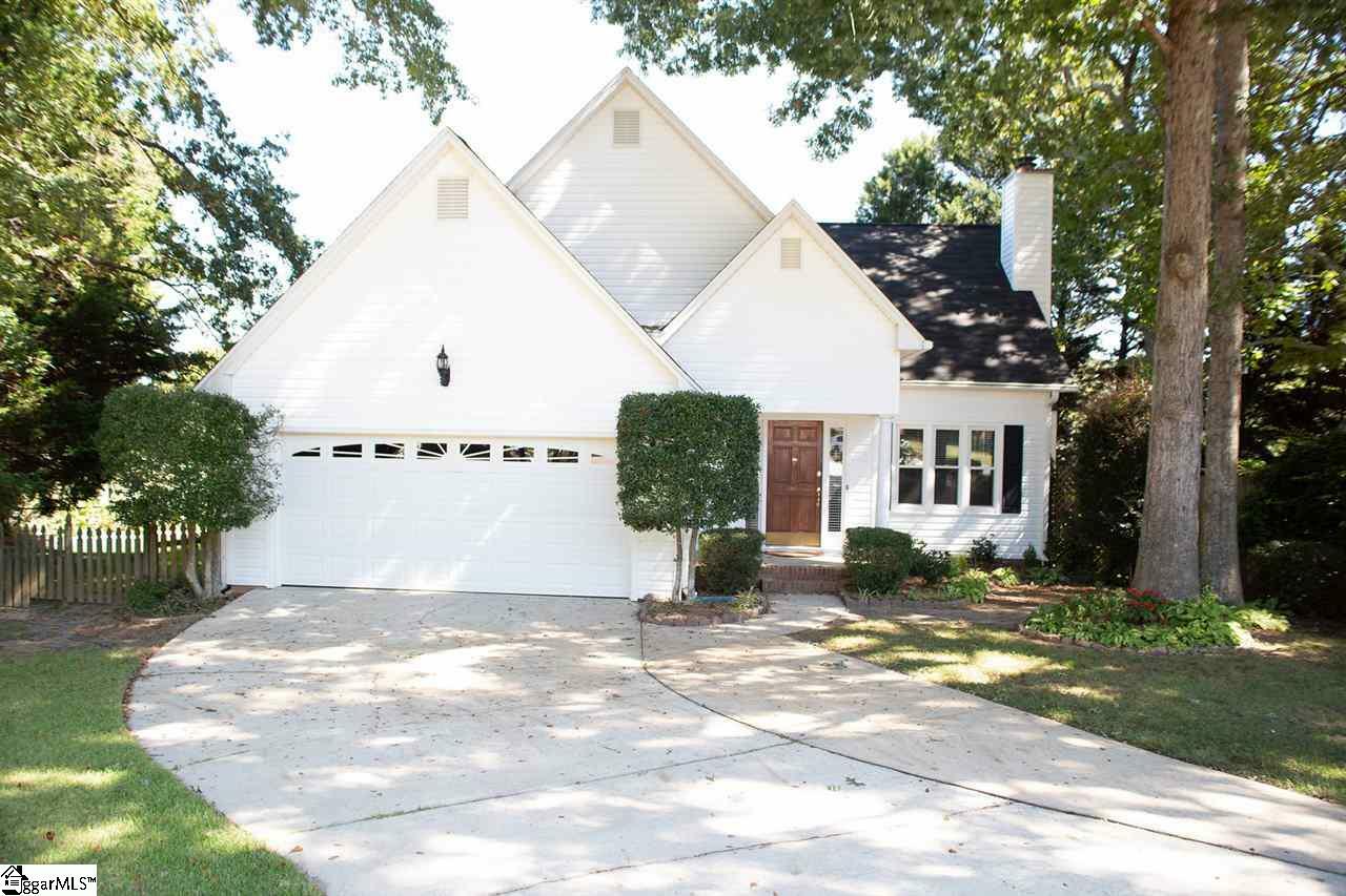 Property Photo:  102 Saddle Bow Court  SC 29687 