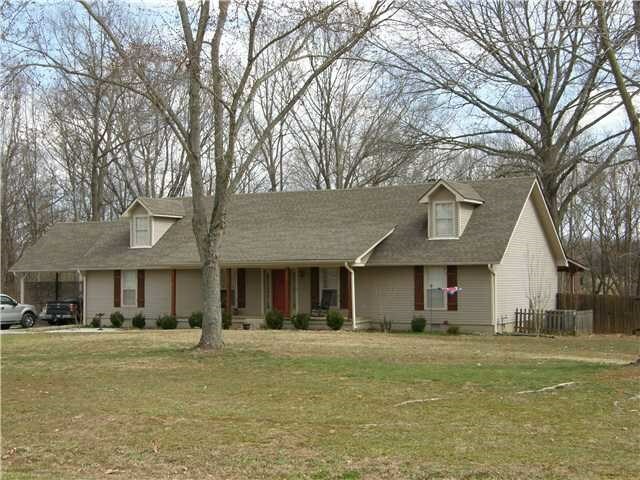 Property Photo:  525 Rolling Oaks Dr  TN 38058 