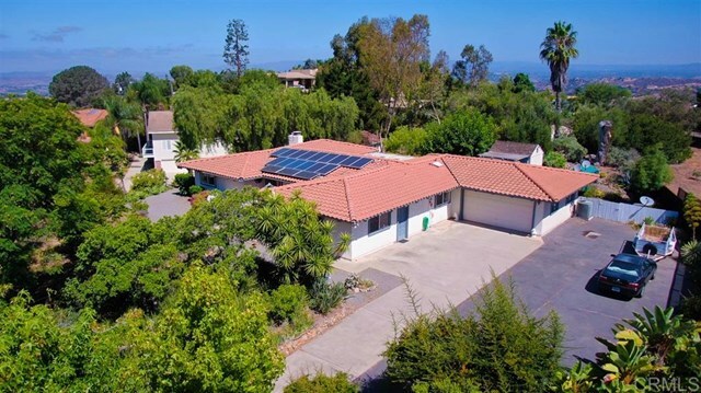 Property Photo:  2110 Camino Cantera  CA 92084 